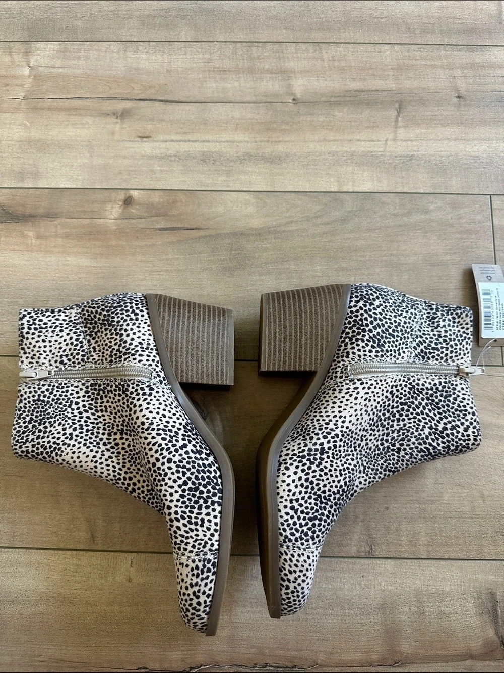 NWT Toms Genevieve Cheetah Animal Print Leather Ankle Booties Boots Sz 9